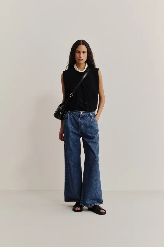 MERU KNIT VEST made by A Kind of Guise