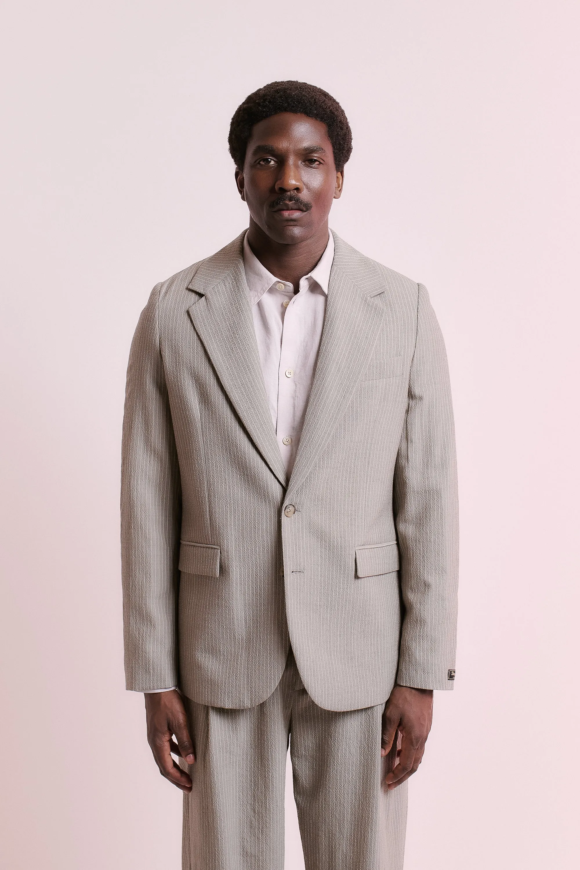 LOOSE NOTCH BLAZER sold by A Kind of Guise product image thumbnail 3