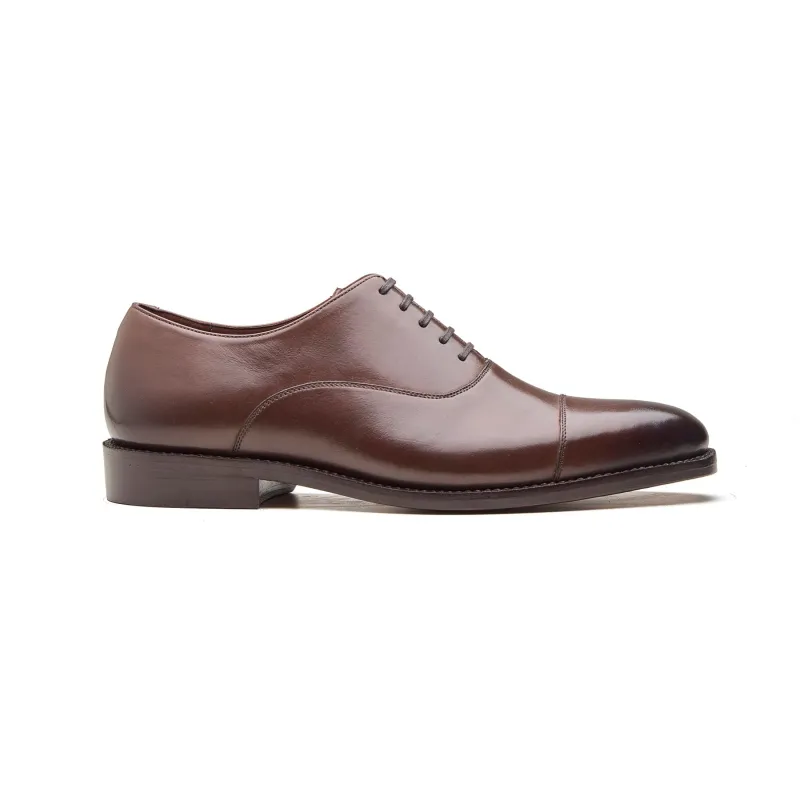 Oscar, Cap-toe Oxford - Brown | Classics Collection made by Blkbrd Shoemaker