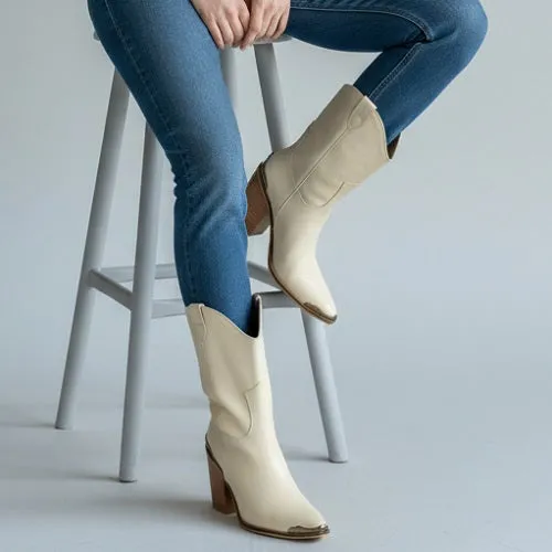 Bella sold by Anthony Wang product image thumbnail 3