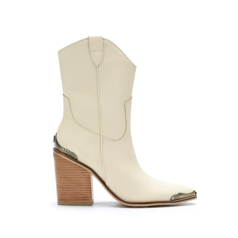 Bella made by Anthony Wang