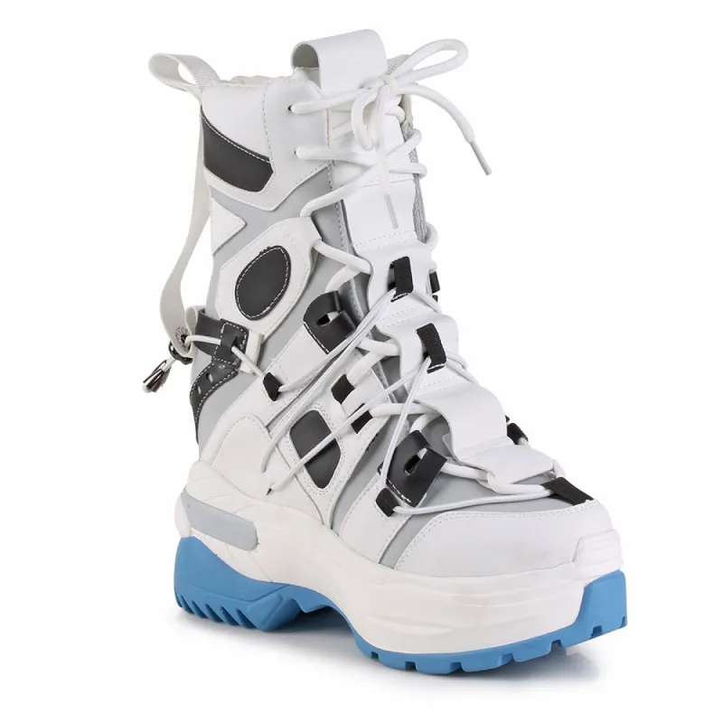 Oval 06 - White sold by Anthony Wang