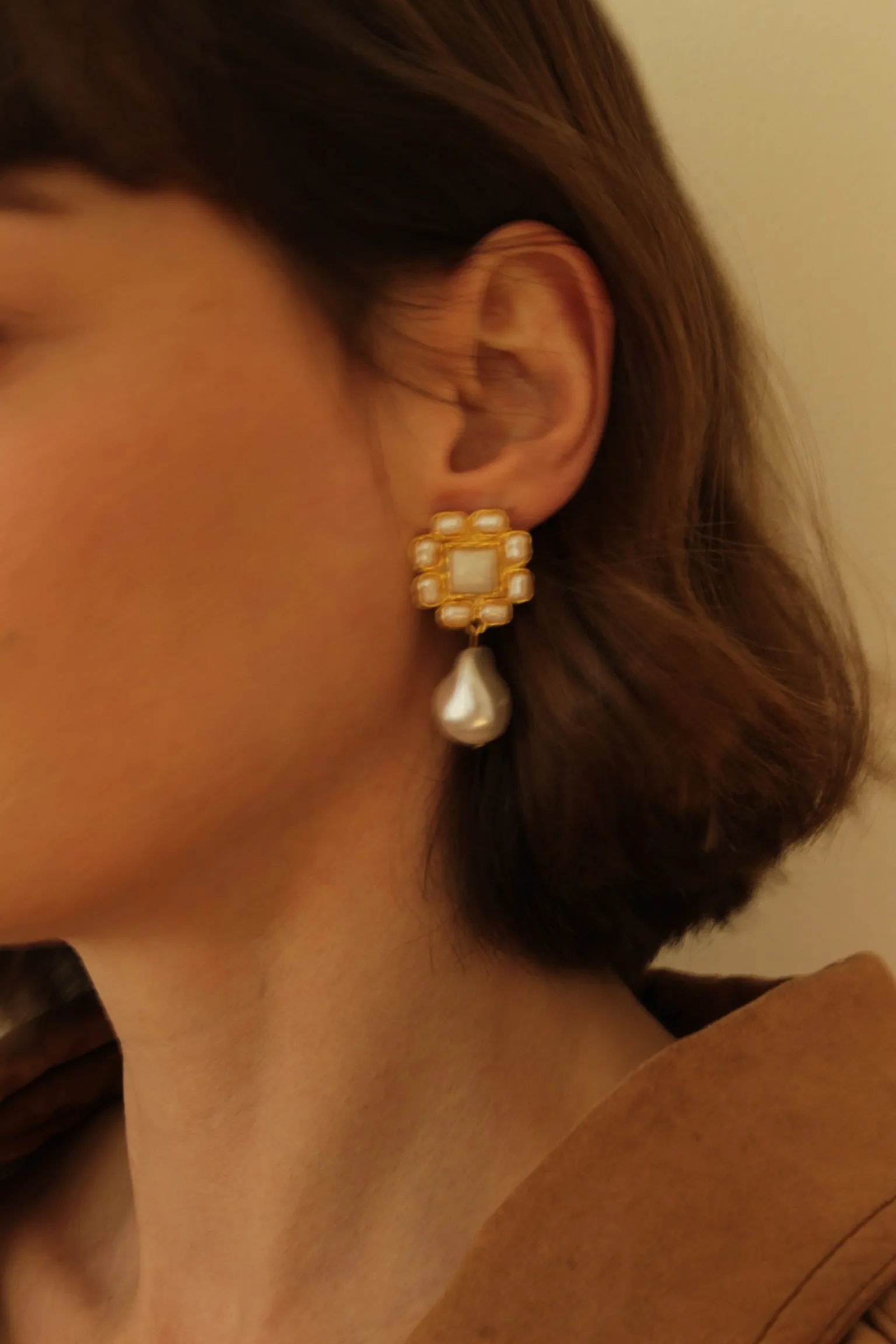 Lovely Vintage Faux Seed & Baroque Pearl Drop Earrings sold by NA NIN product image thumbnail 2