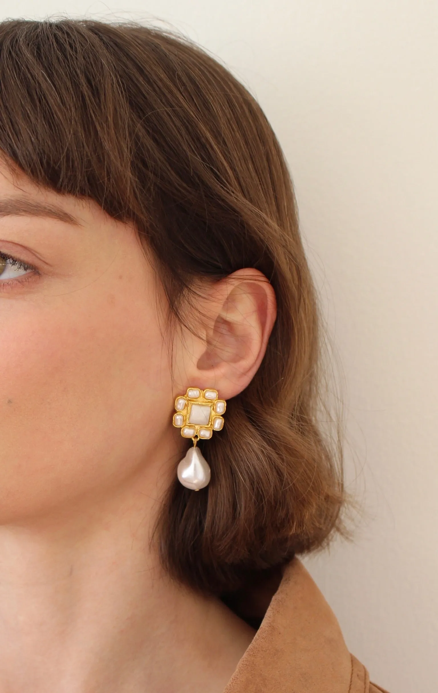 Lovely Vintage Faux Seed & Baroque Pearl Drop Earrings sold by NA NIN product image thumbnail 4