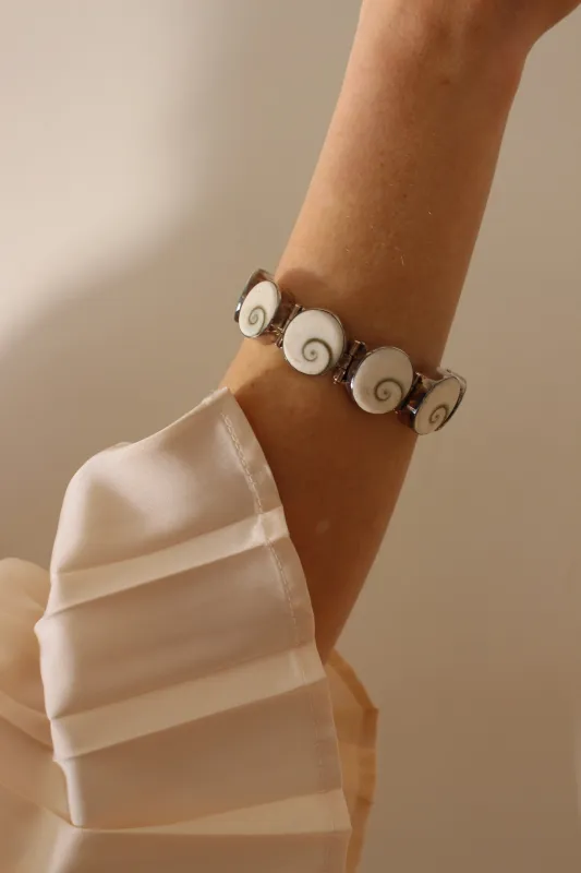 Stunning Vintage Shiva Eye Shell & Sterling Silver Bracelet made by NA NIN