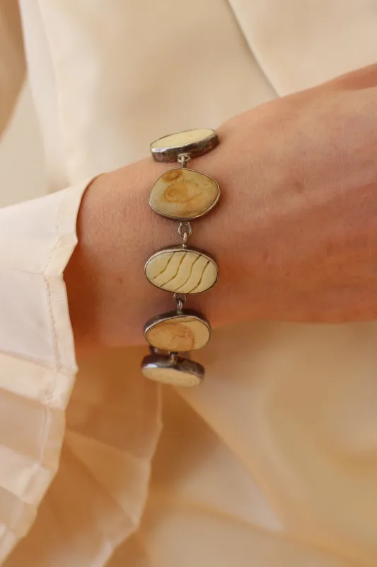 Rare Vintage Sterling Silver & Carved Jasper Link Bracelet made by Vintage