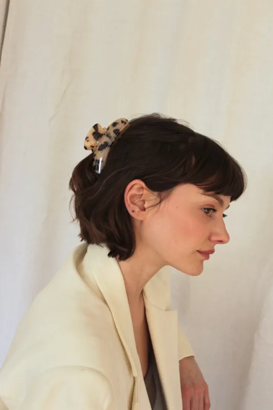 Grande Heirloom Claw sold by NA NIN