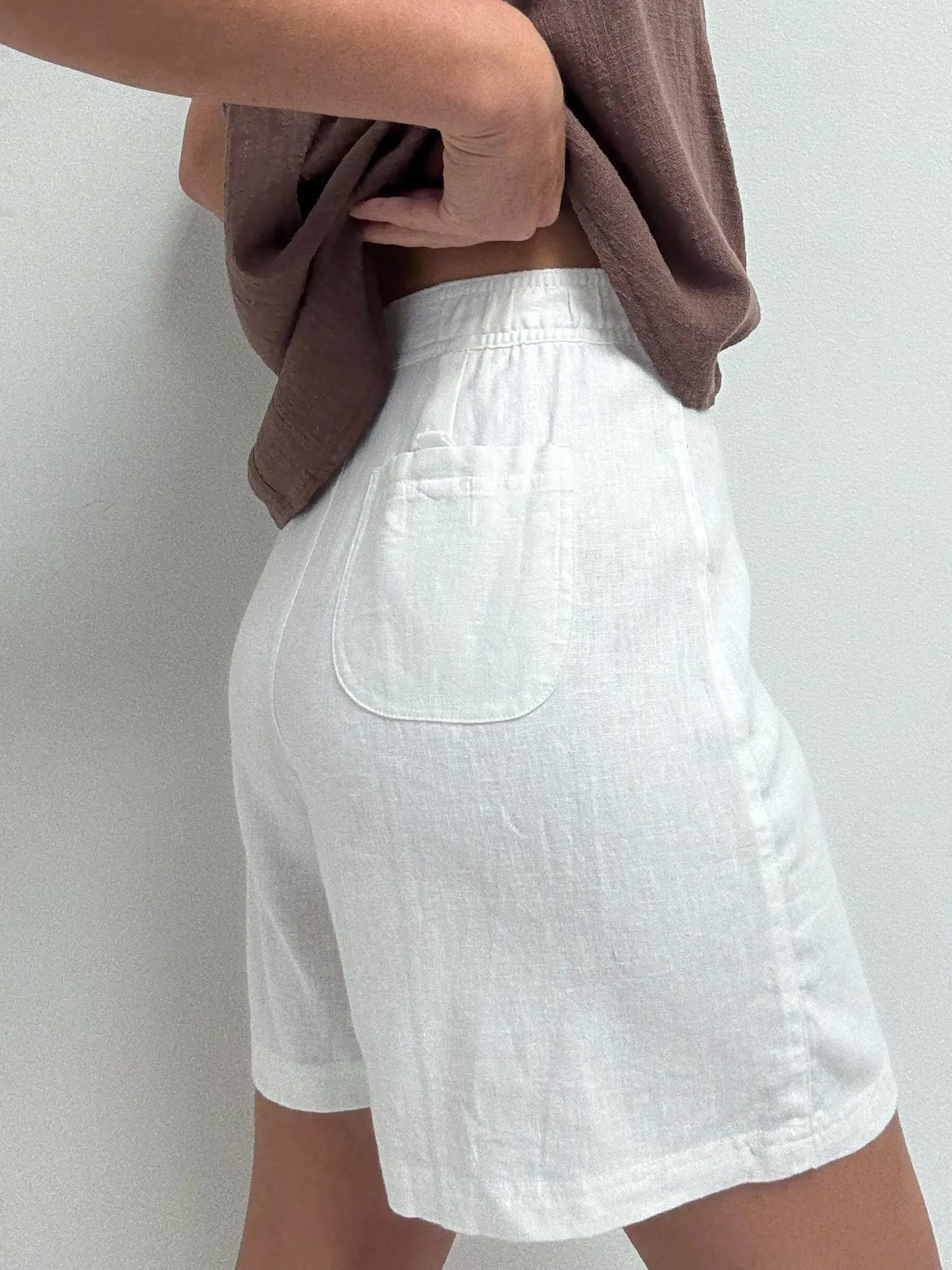 Vintage White Linen Cargo Shorts sold by NA NIN product image thumbnail 2