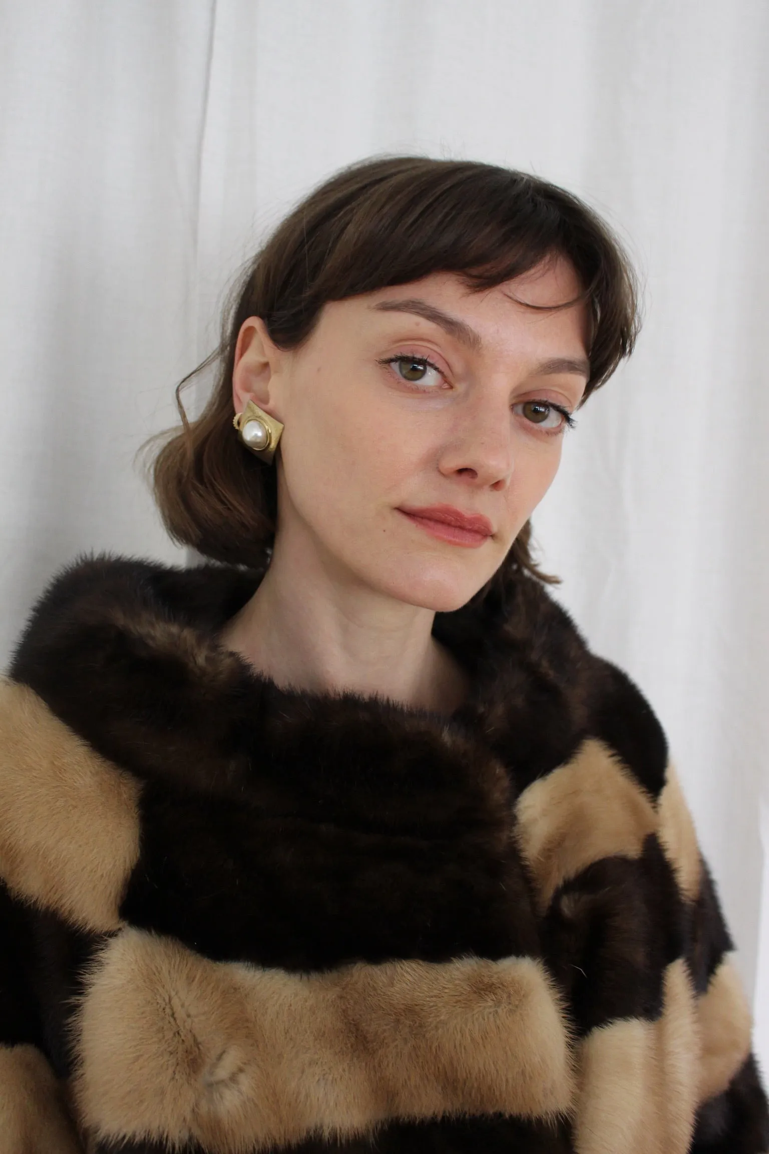 Vintage Faux Pearl Cabochon & Gold Frame Earrings sold by NA NIN product image thumbnail 2