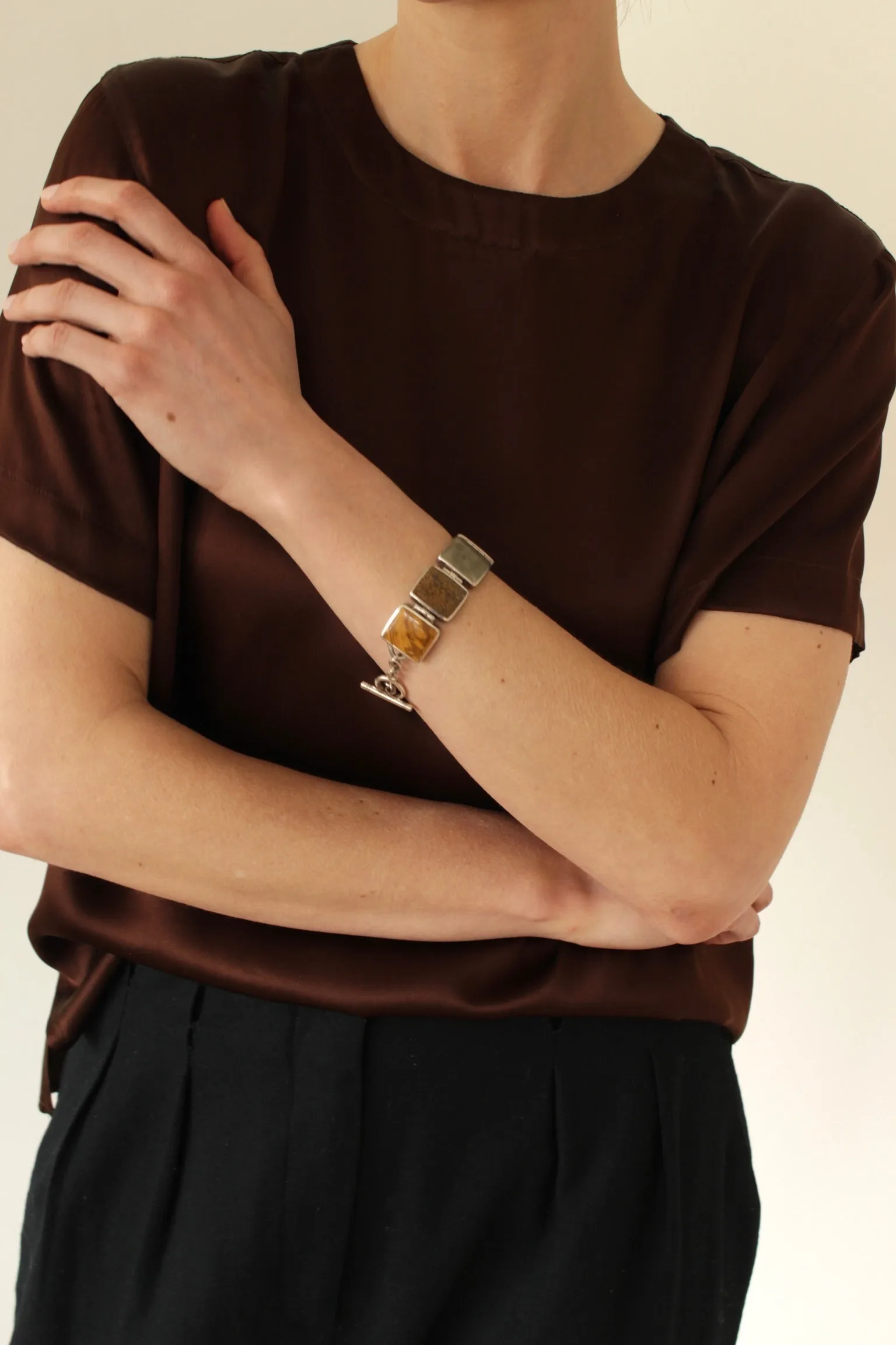 Amazing Vintage Sterling Silver & Square Stone Toggle Bracelet sold by NA NIN product image thumbnail 2