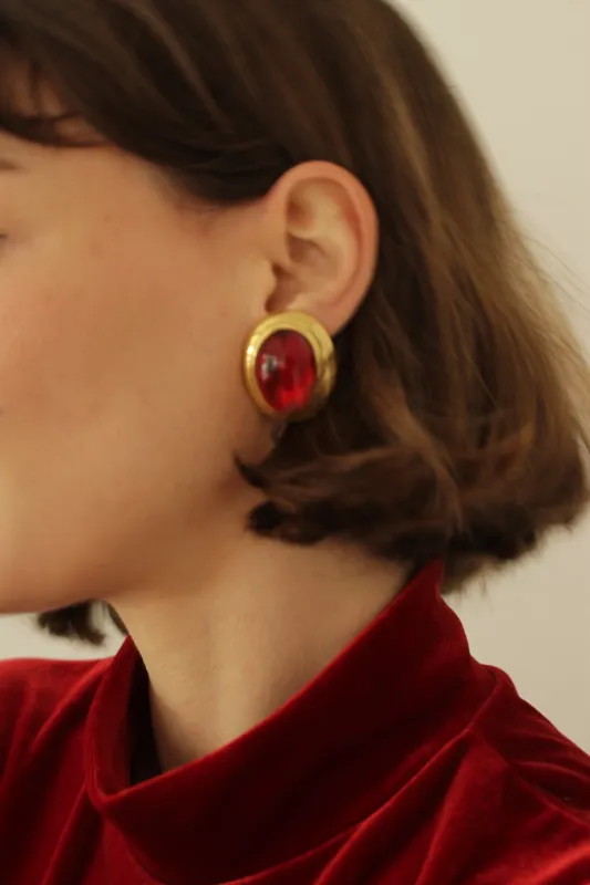 Beautiful Vintage Cabochon Ruby Red Earrings made by Vintage