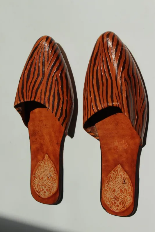 Lovely Vintage Zebra-Embossed Leather Slippers made by Vintage