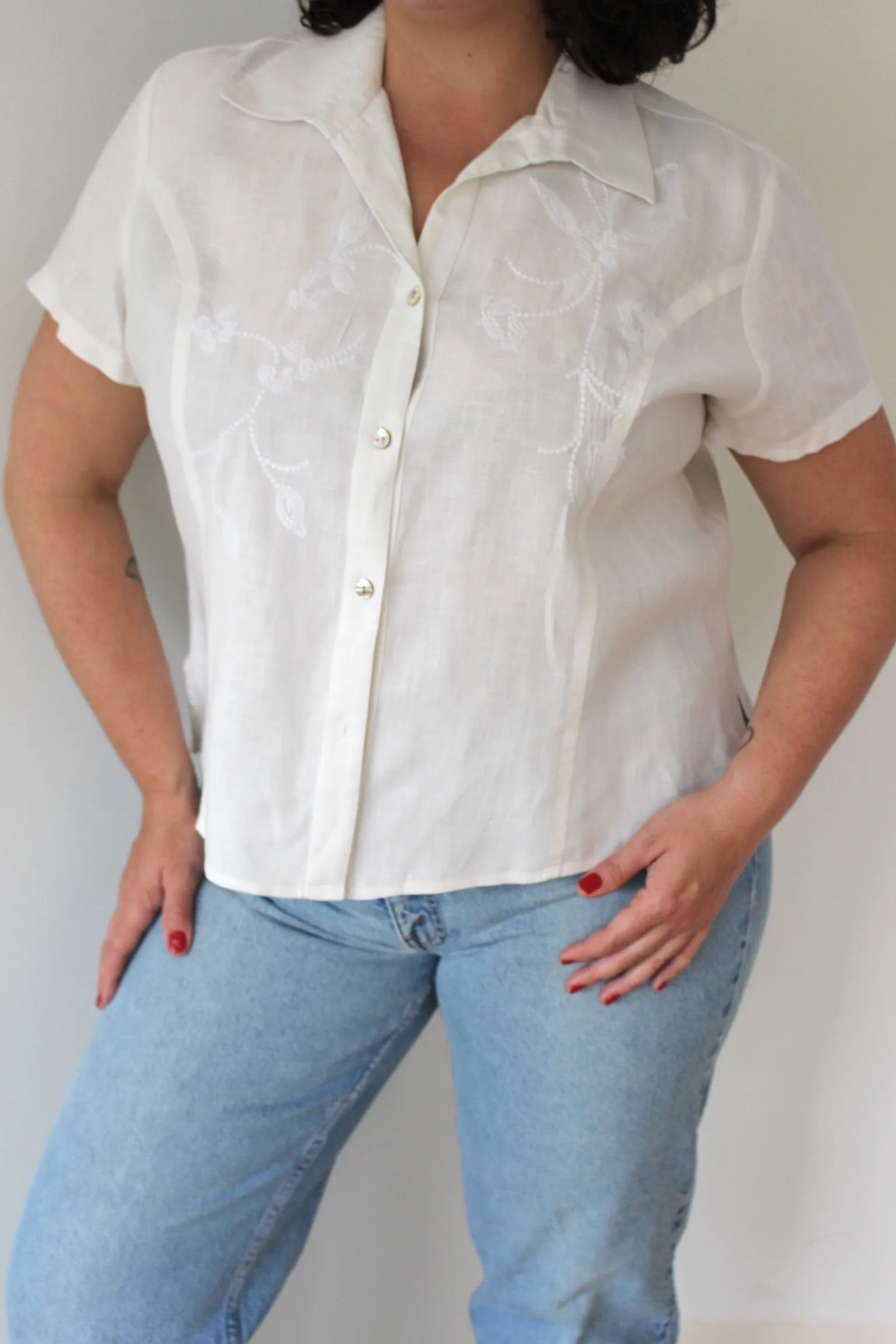 Vintage Floral Embroidered Linen Blouse sold by NA NIN product image thumbnail 3