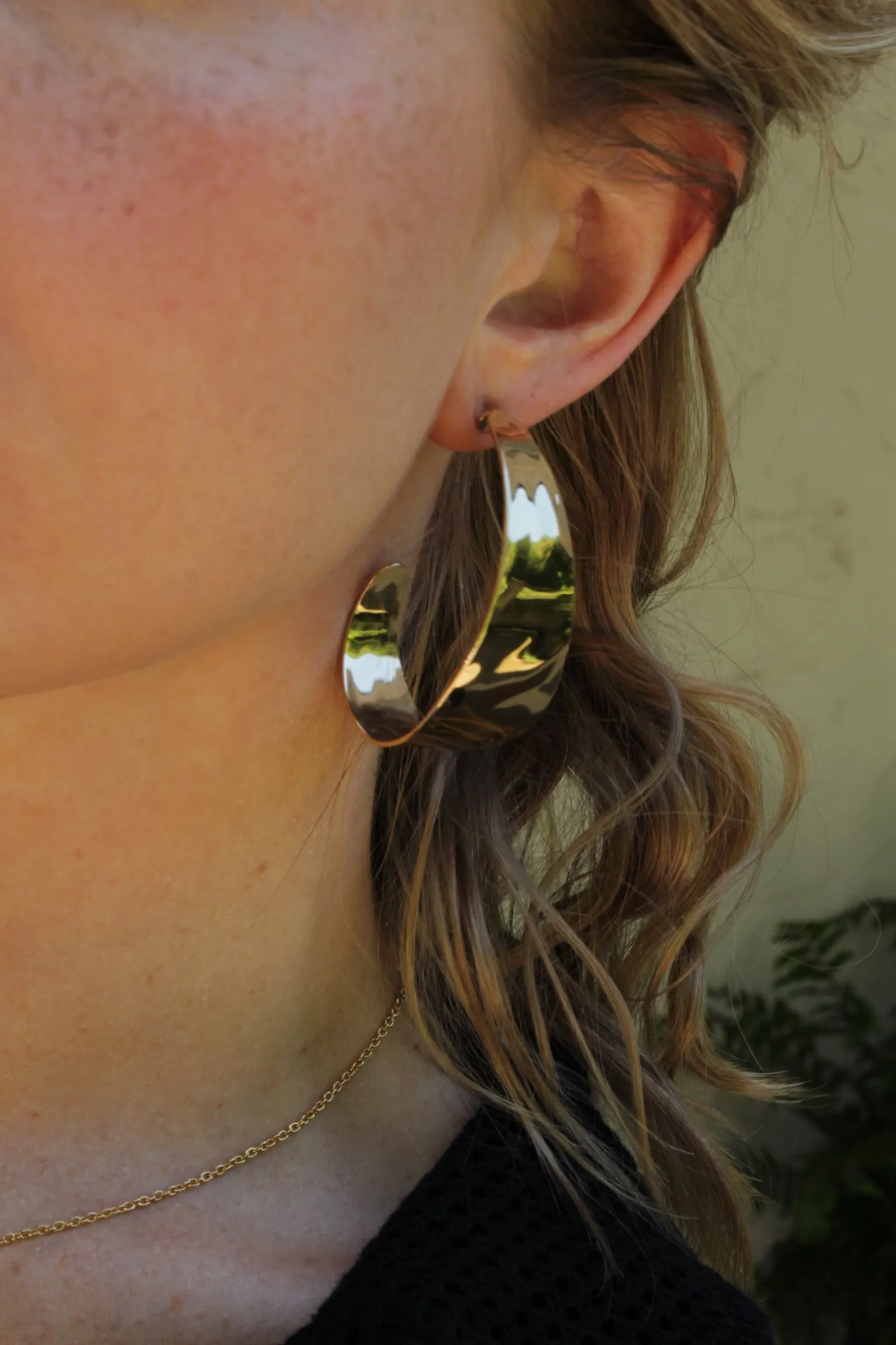 Statement Vintage Gold Hammered Hoop Earrings sold by NA NIN product image thumbnail 2