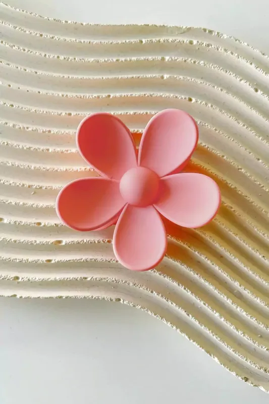 Oopsy Daisy Hair Claw Clip sold by Dippin Daisy’s