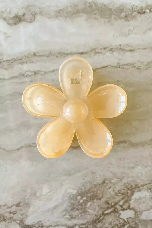 Oopsy Daisy Hair Claw Clip sold by Dippin Daisy’s