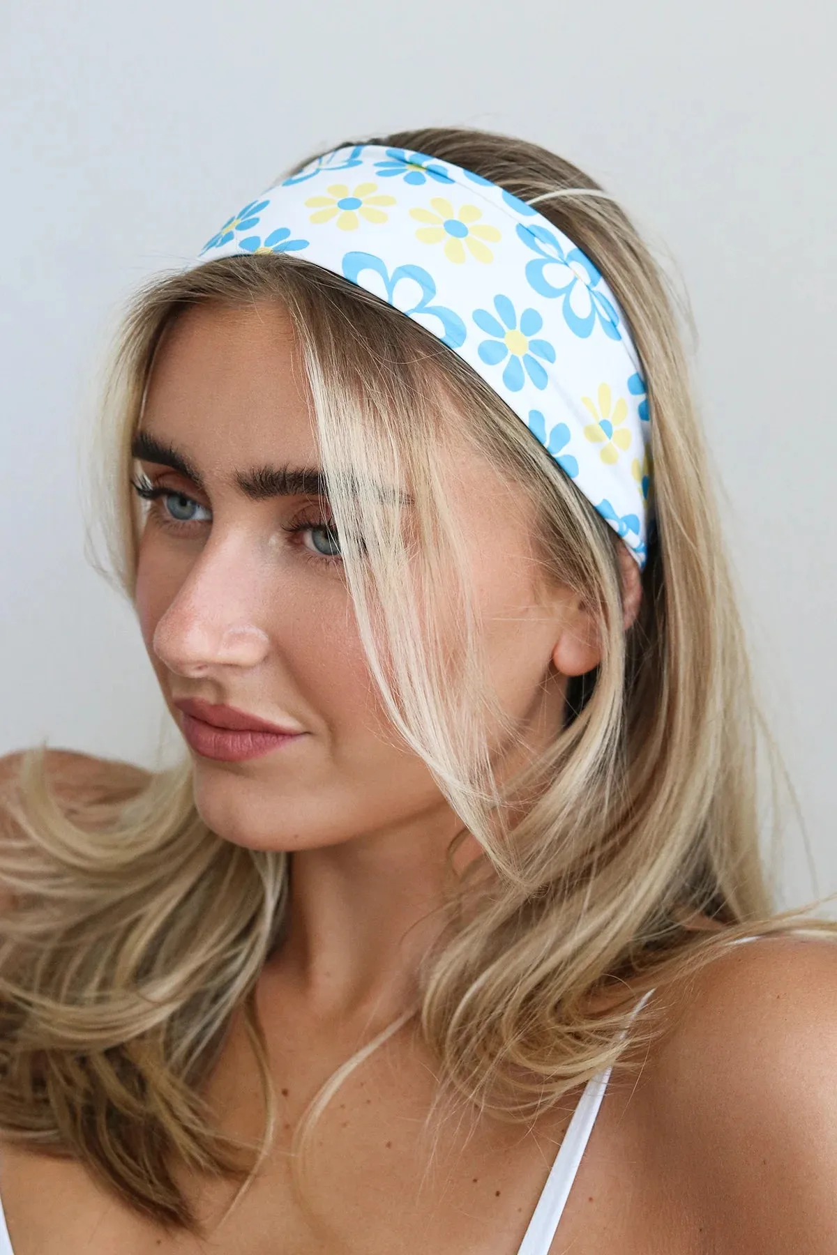 Headband sold by Dippin Daisy’s