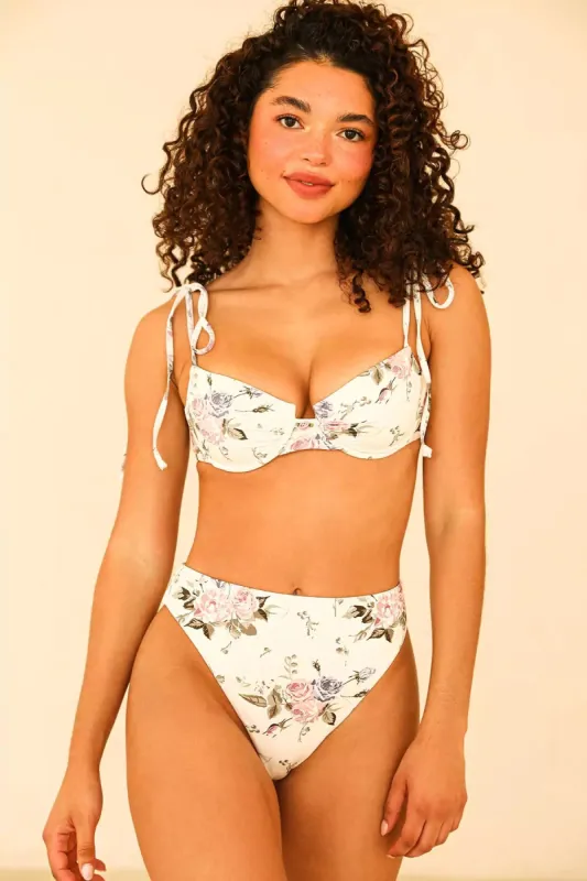 Seashore Bottom sold by Dippin Daisy’s
