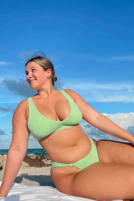 Billie Top sold by Dippin Daisy’s