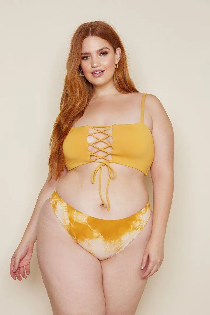 Pacifica Top sold by Dippin Daisy’s