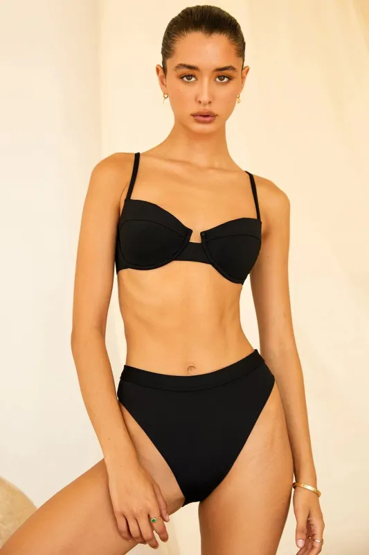 Black Underwire Ultra Cheeky Set sold by Dippin Daisy’s