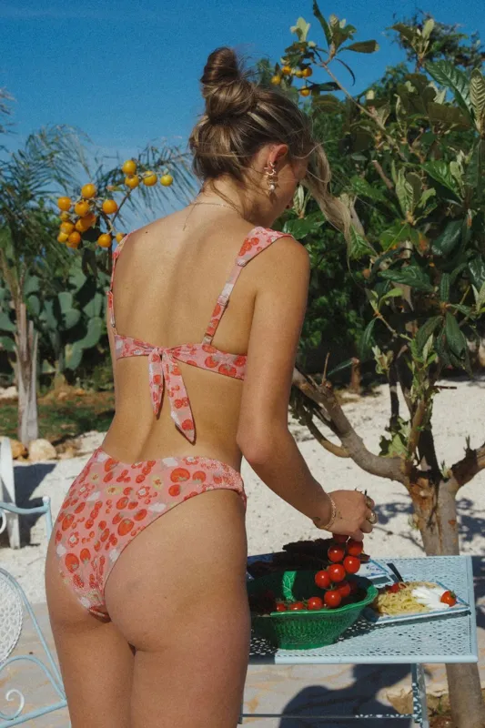 Pomodoro Underwire Angel Cheeky Set sold by Dippin Daisy’s