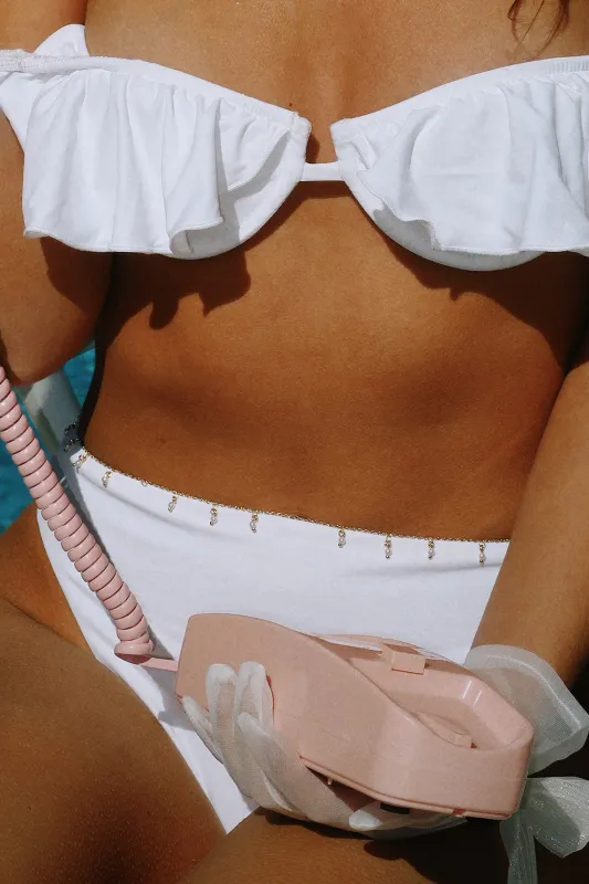 Bride To Be Belt made by Dippin Daisy’s