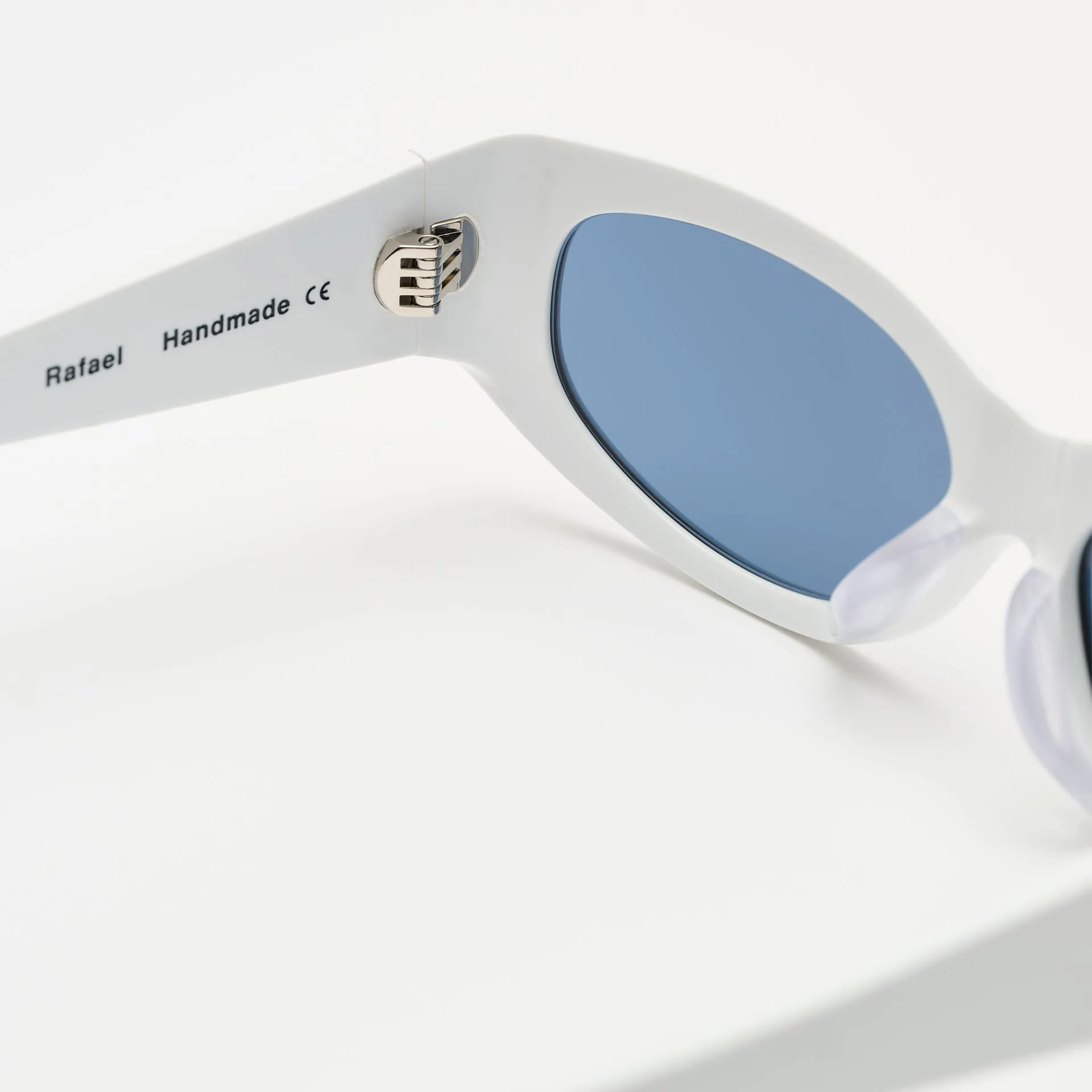 Rafael Solid White sold by Sun Buddies product image thumbnail 4