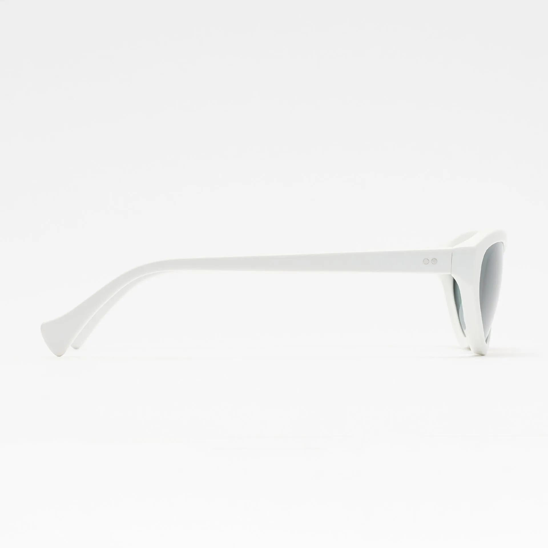 Kerry Solid White sold by Sun Buddies product image thumbnail 3
