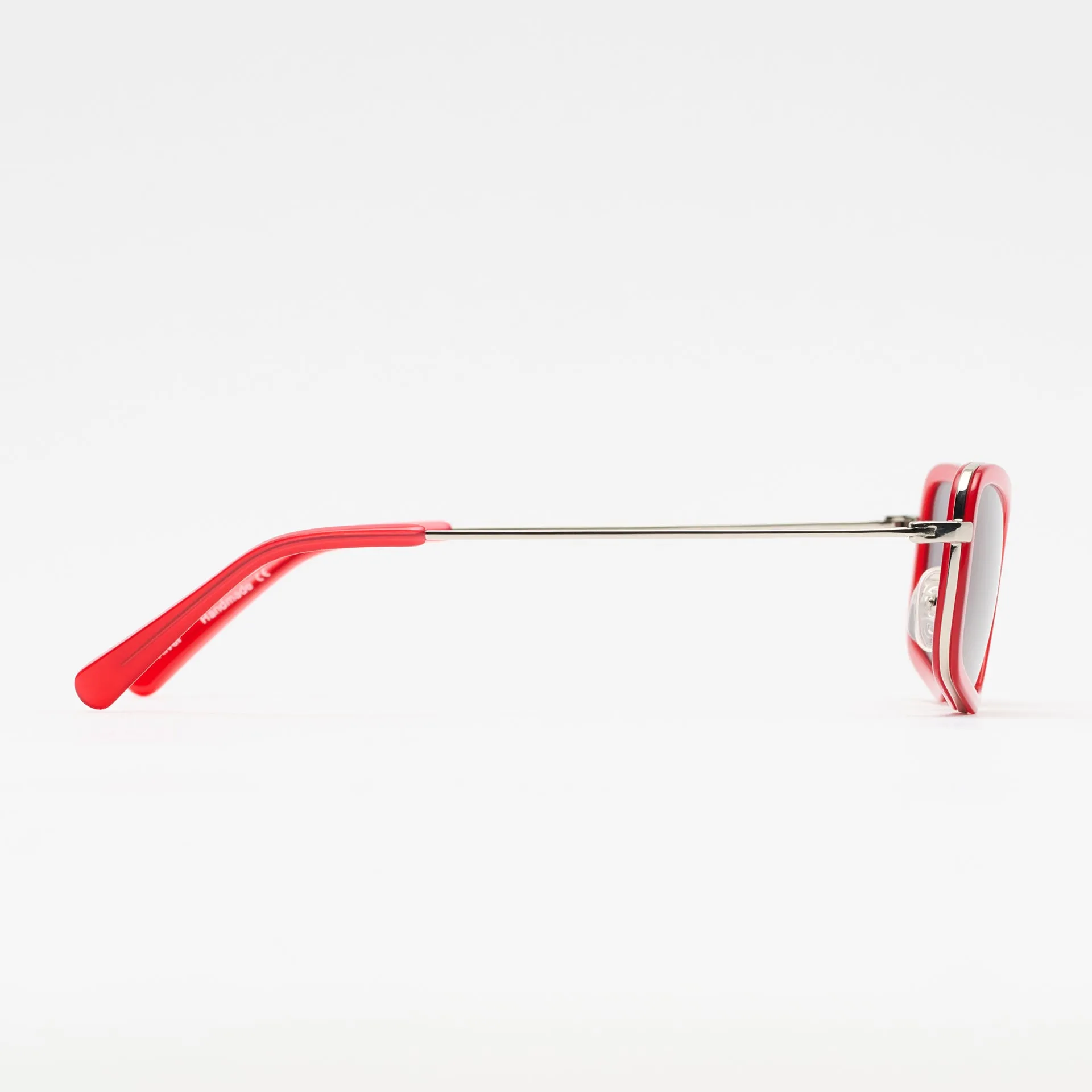 River Silver / Milky Red sold by Sun Buddies product image thumbnail 3