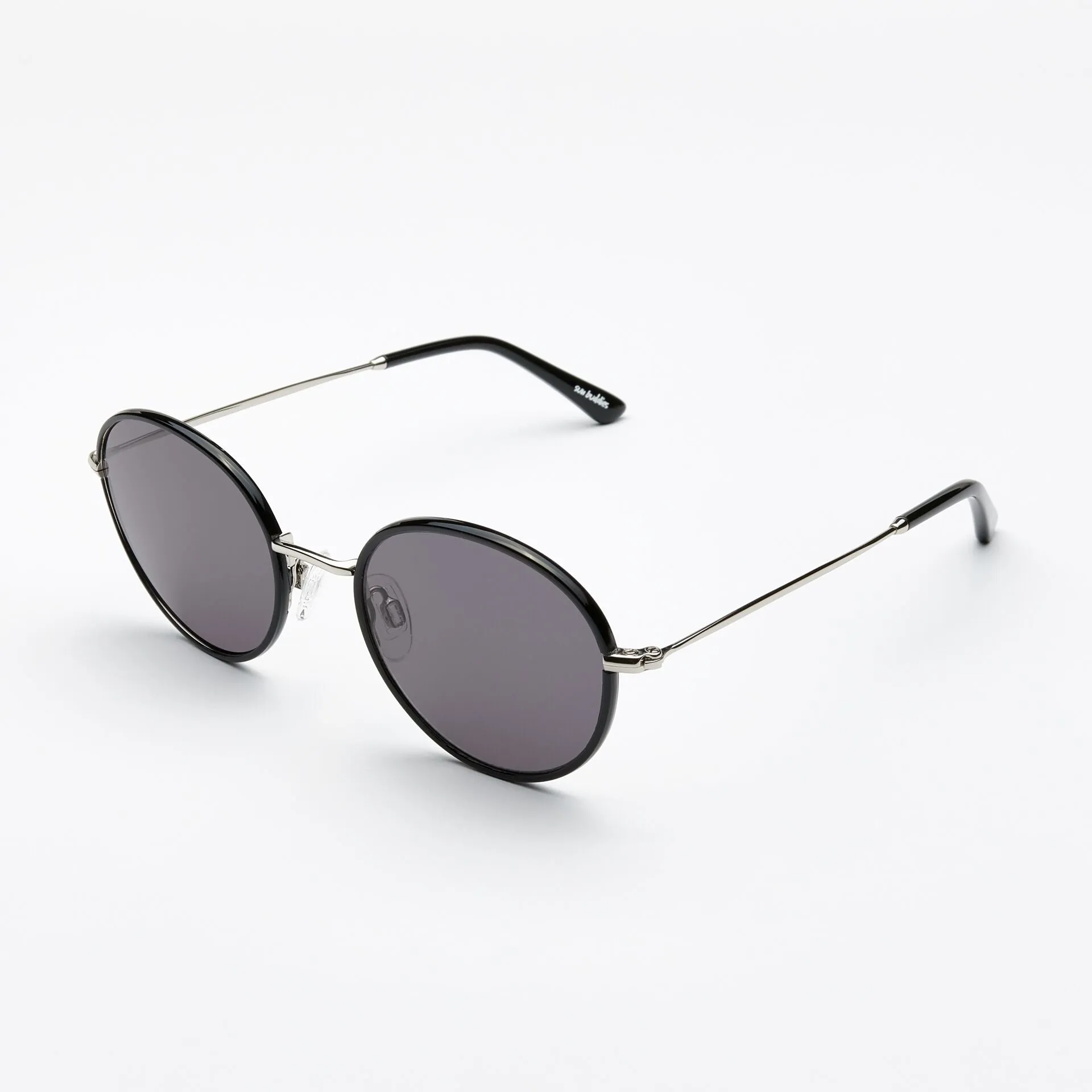 Ozzy Silver / Black sold by Sun Buddies product image thumbnail 2
