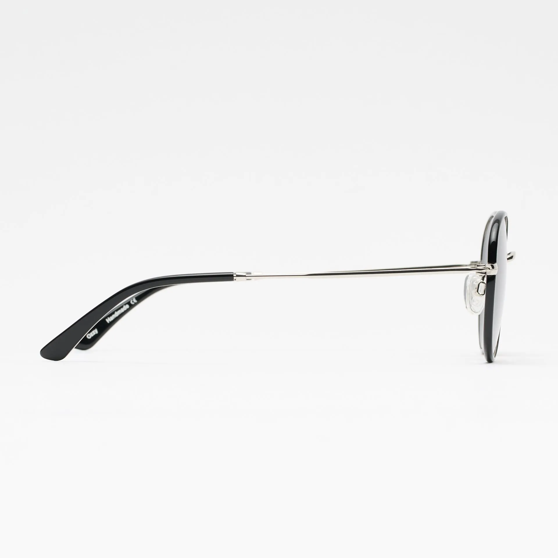Ozzy Silver / Black sold by Sun Buddies product image thumbnail 3