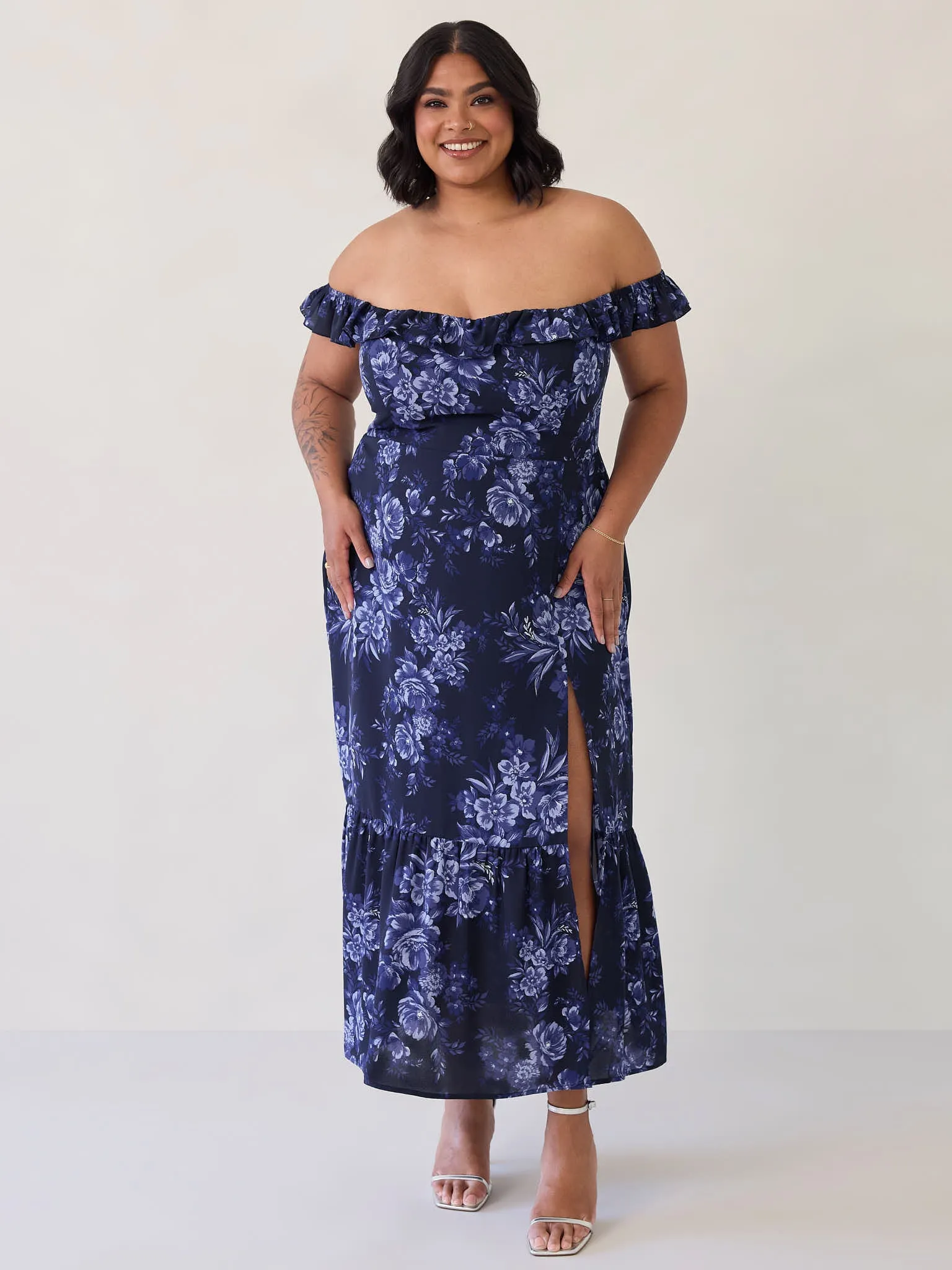 Renfrew Dress ES sold by Park and Fifth product image thumbnail 4