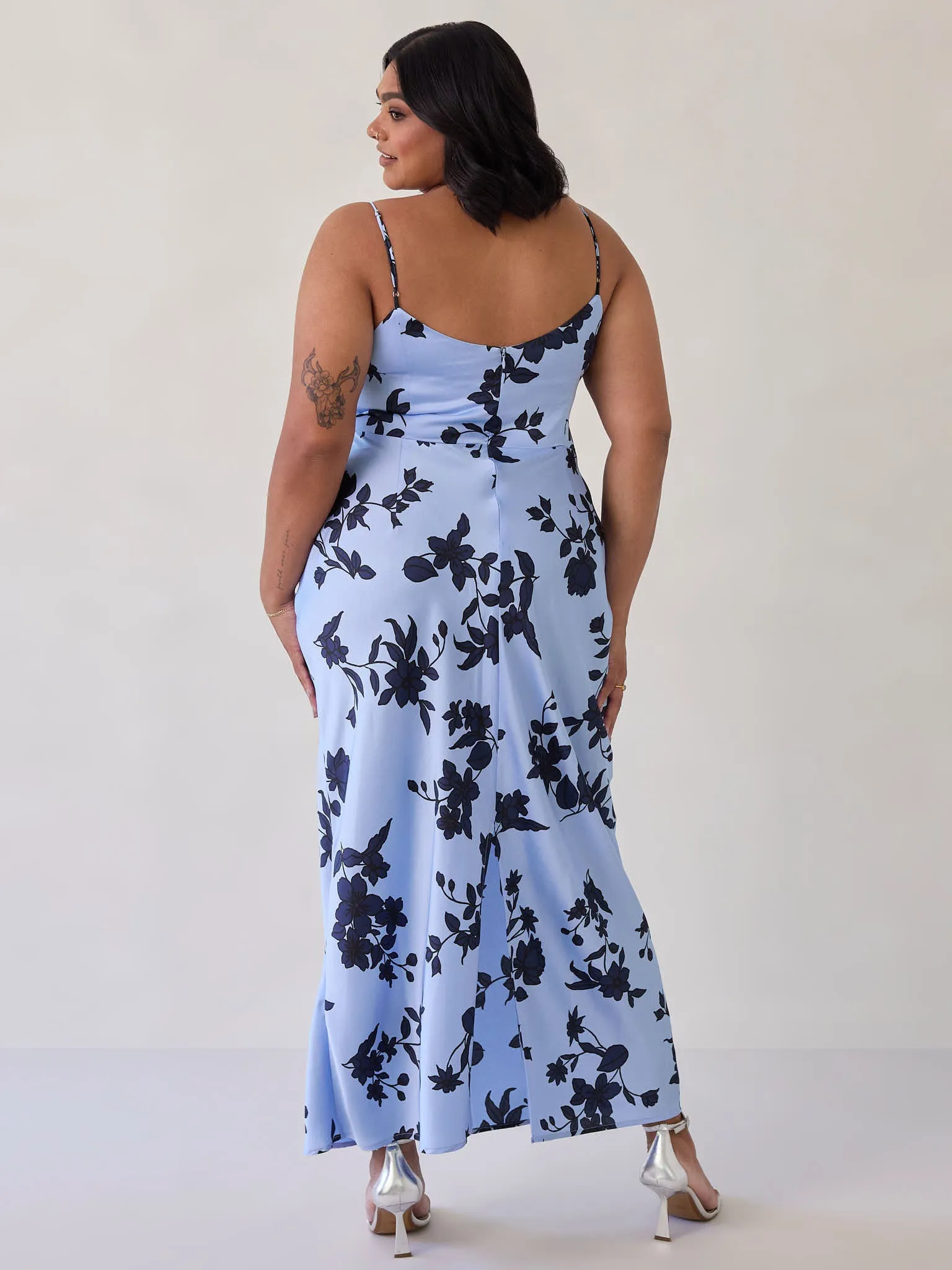 Maxine Dress ES sold by Park and Fifth product image thumbnail 4