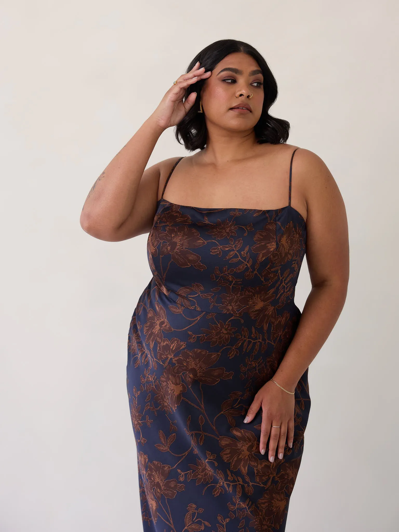 Maxine Dress ES sold by Park and Fifth product image thumbnail 3