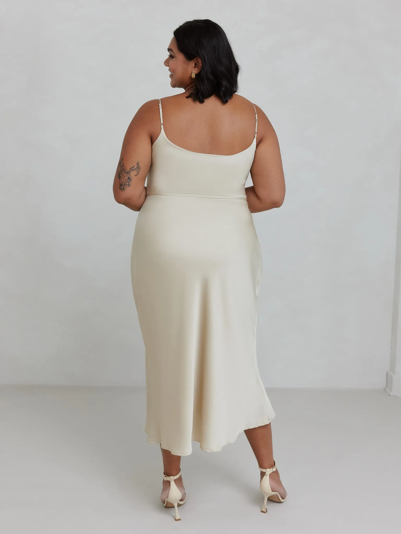 Sullivan Dress ES sold by Park and Fifth product image thumbnail 4