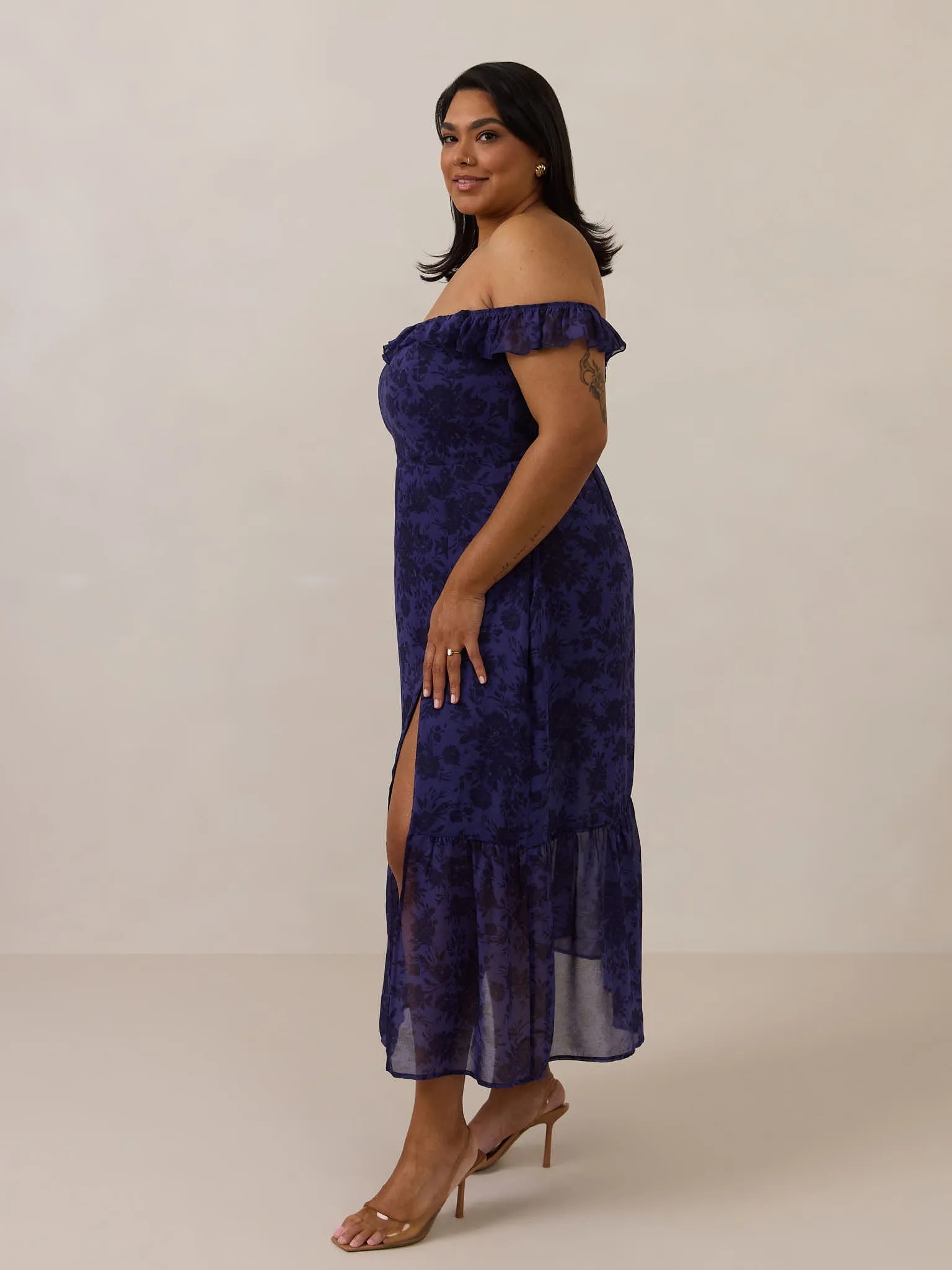 Renfrew Dress sold by Park and Fifth product image thumbnail 4