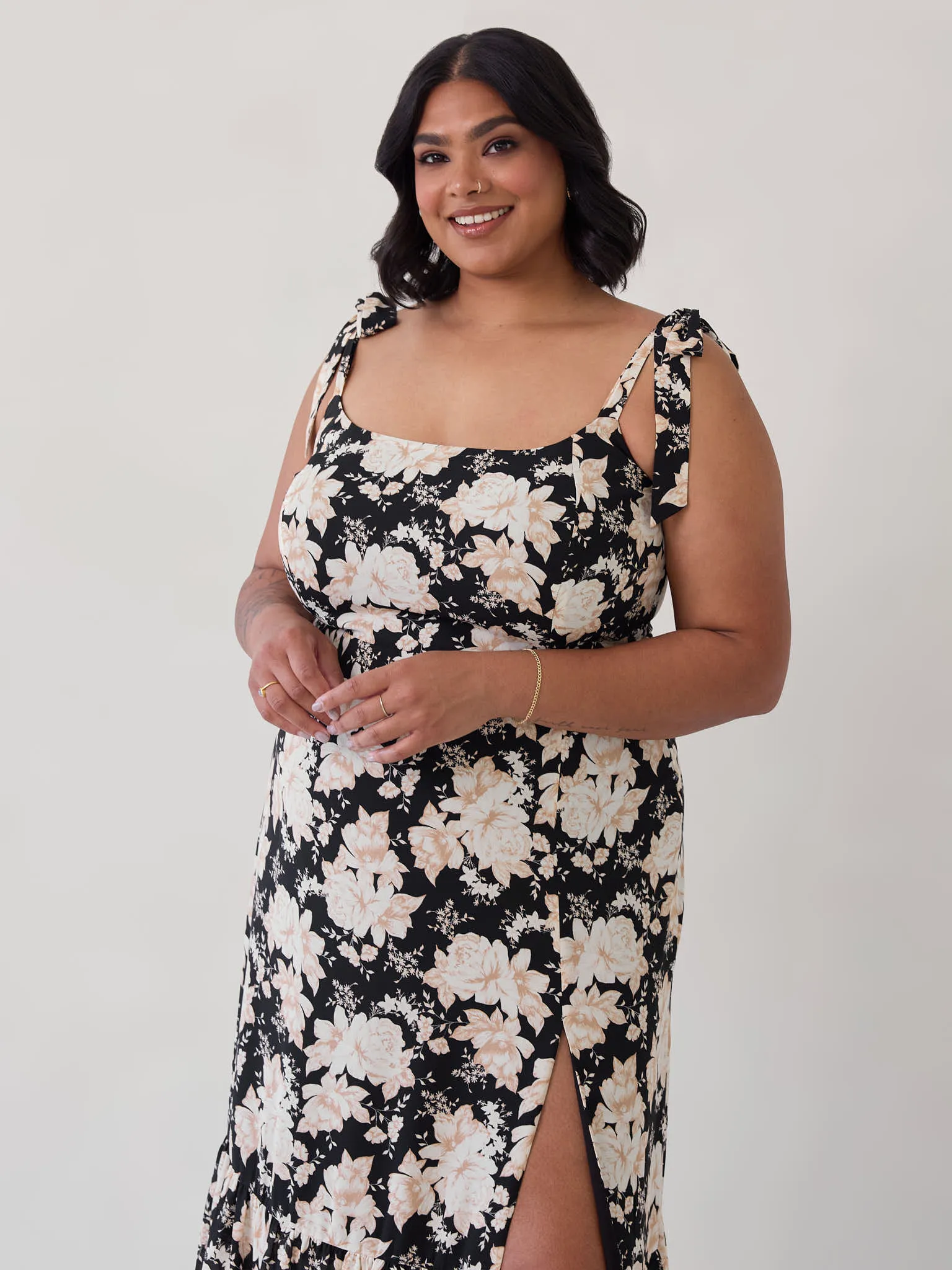 Adelaide Dress ES sold by Park and Fifth product image thumbnail 2