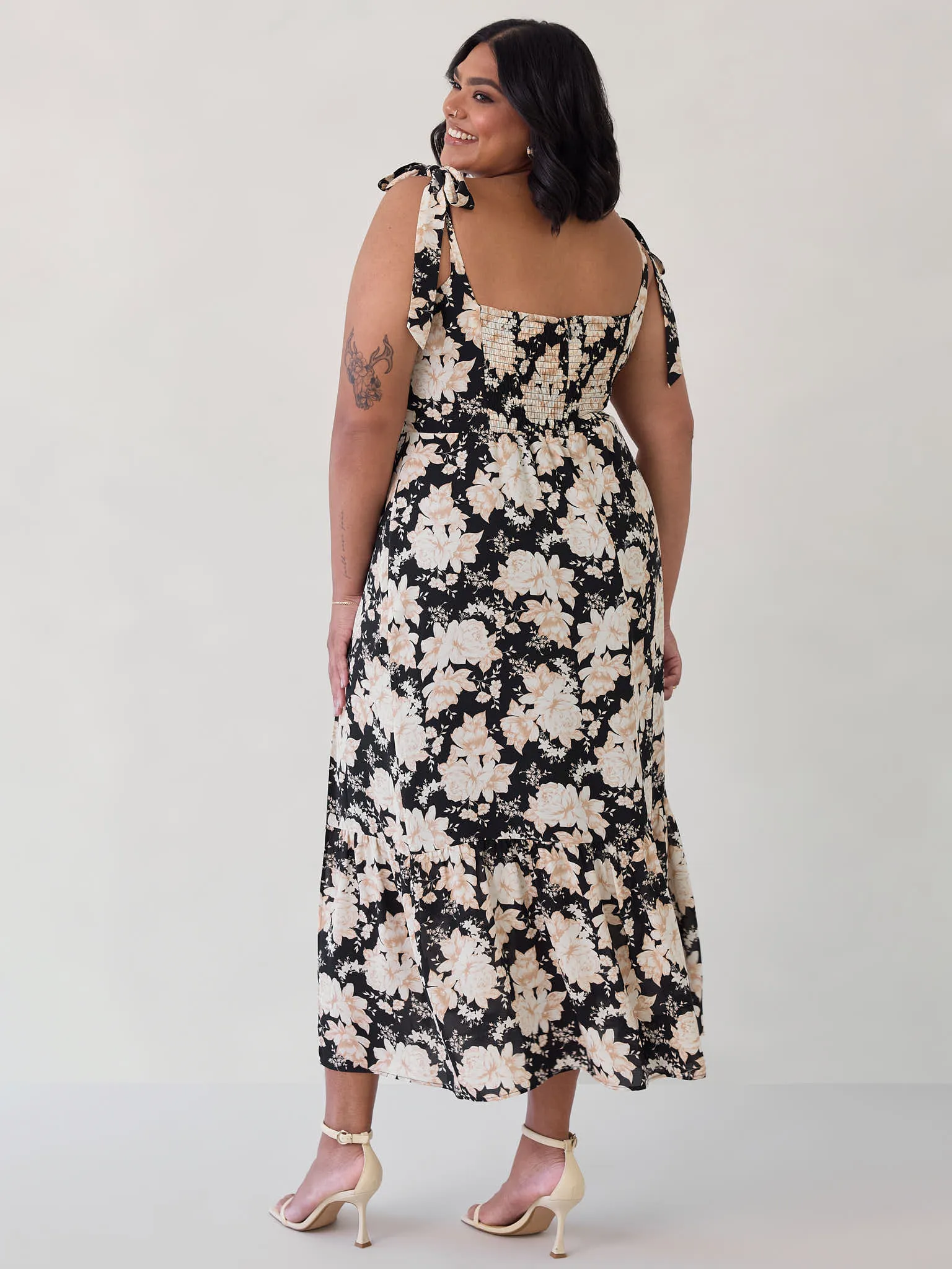 Adelaide Dress ES sold by Park and Fifth product image thumbnail 4