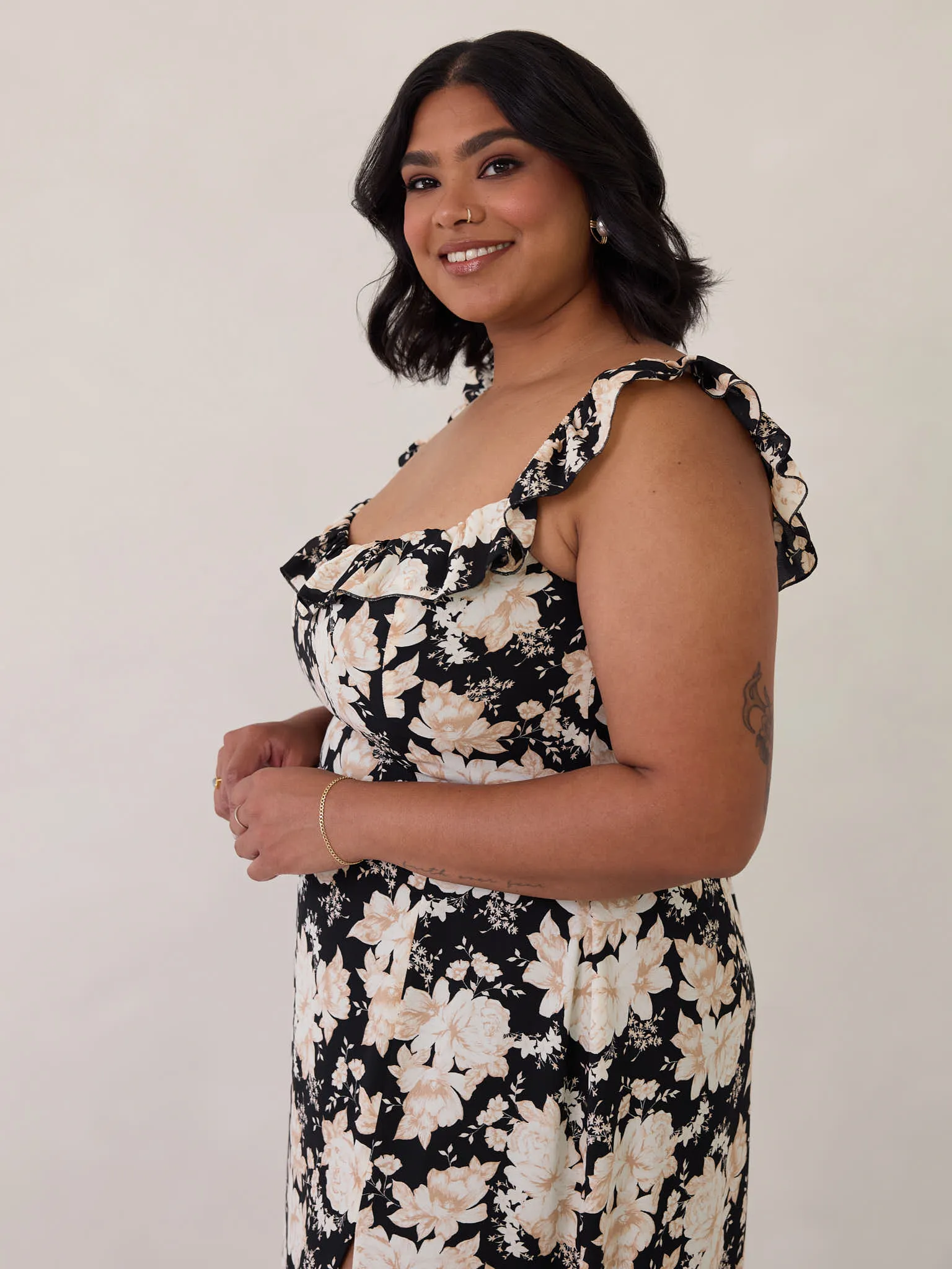 Renfrew Dress ES sold by Park and Fifth product image thumbnail 4