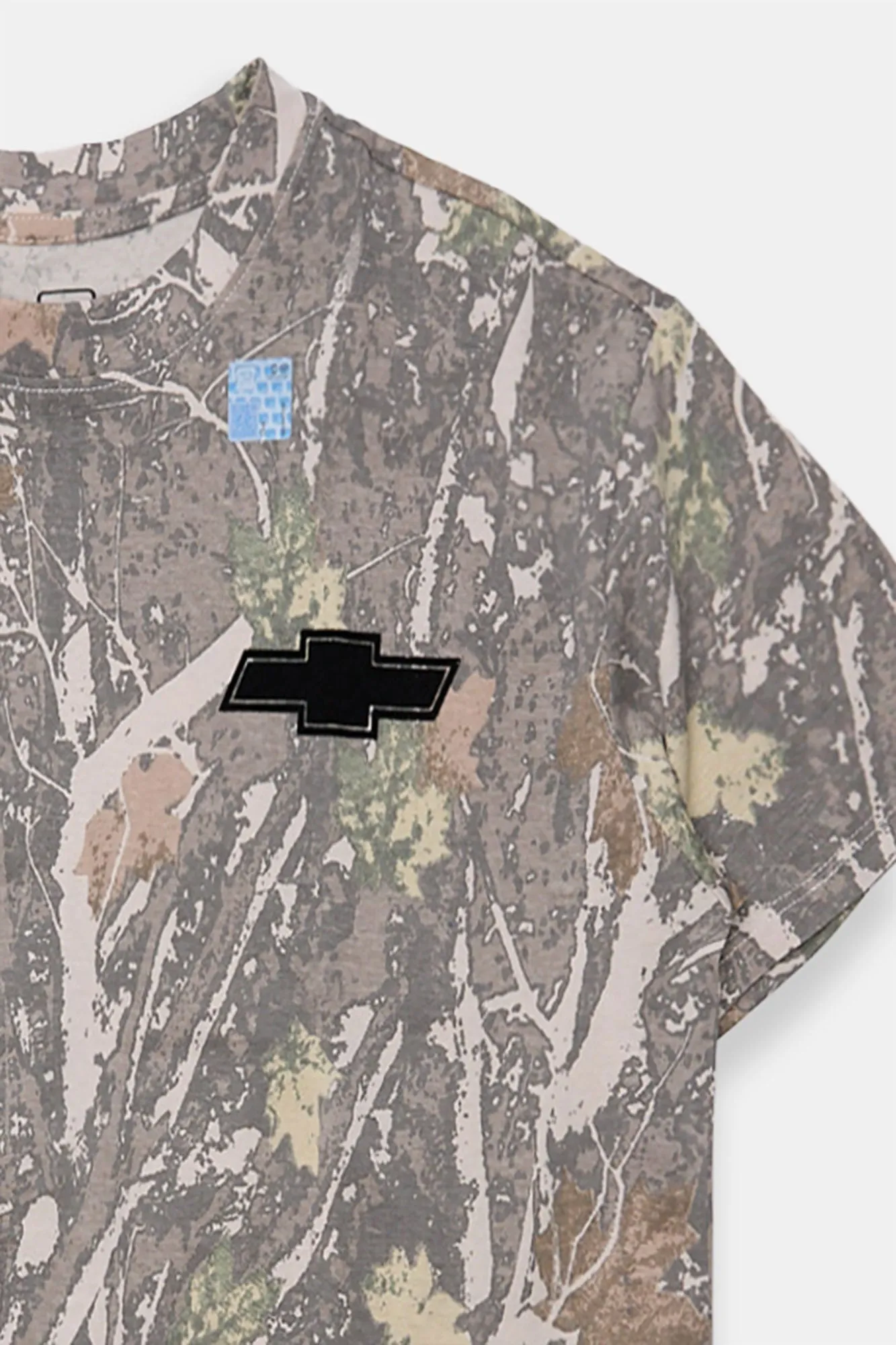 T-shirt boyfriend imprimé camouflage arbre Chevrolet sold by West49 product image thumbnail 2