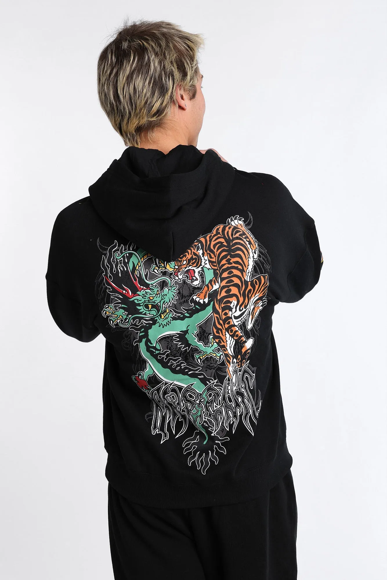 Haut à capuchon imprimé dragon et tigre Arsenic sold by West49 product image thumbnail 4
