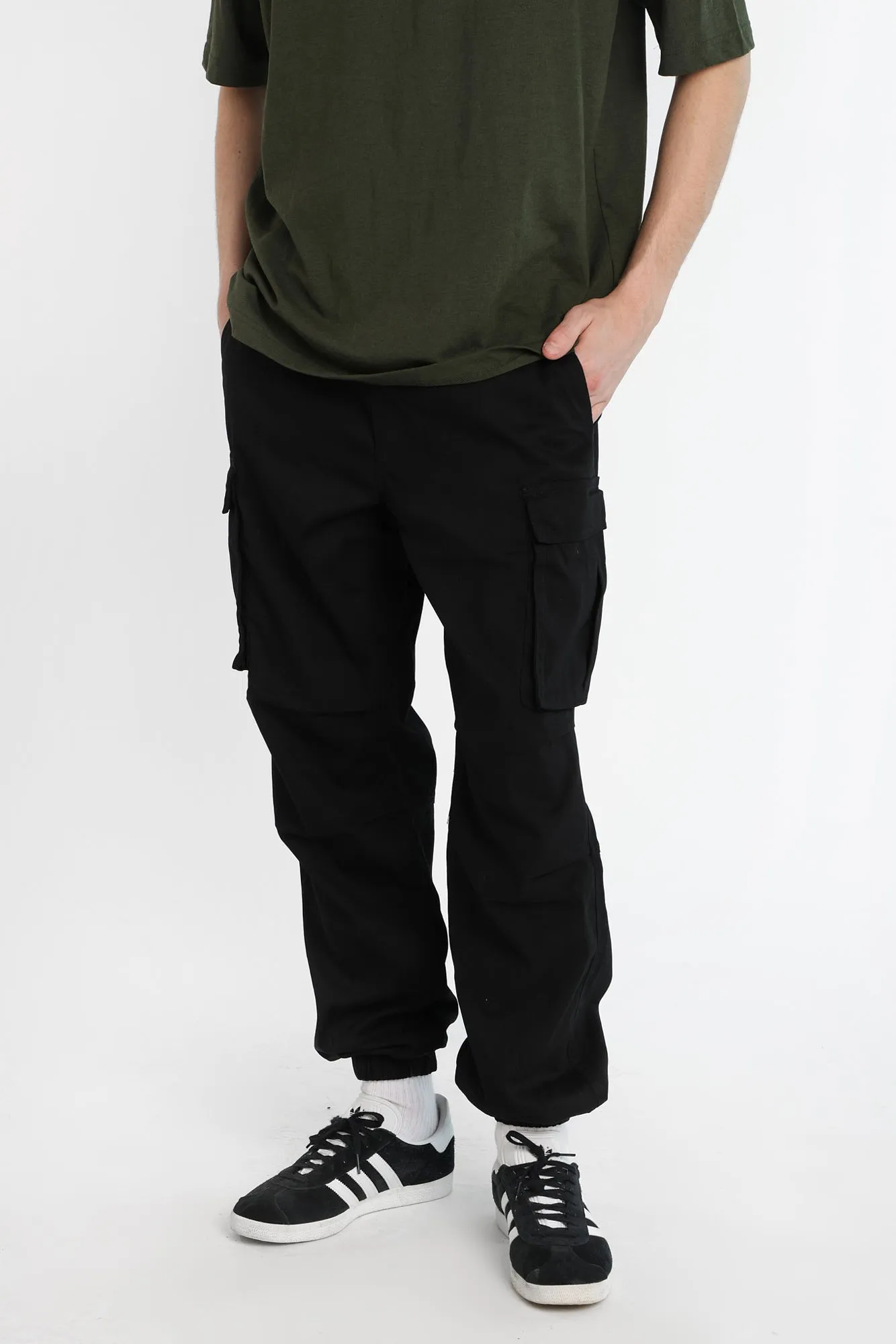 Jogger cargo en sergé coupe ample sold by West49 product image thumbnail 2