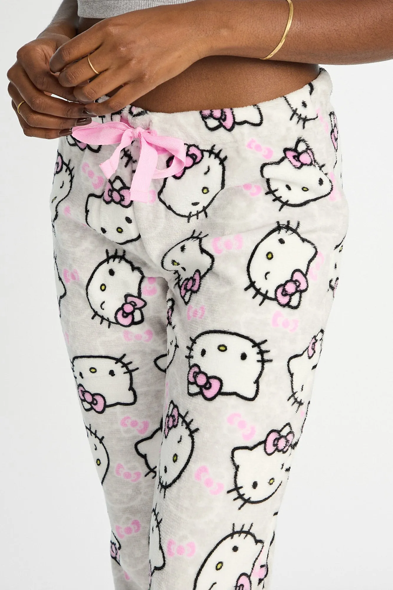 Pantalon de pyjama en peluche imprimé Hello Kitty noeud sold by West49 product image thumbnail 2