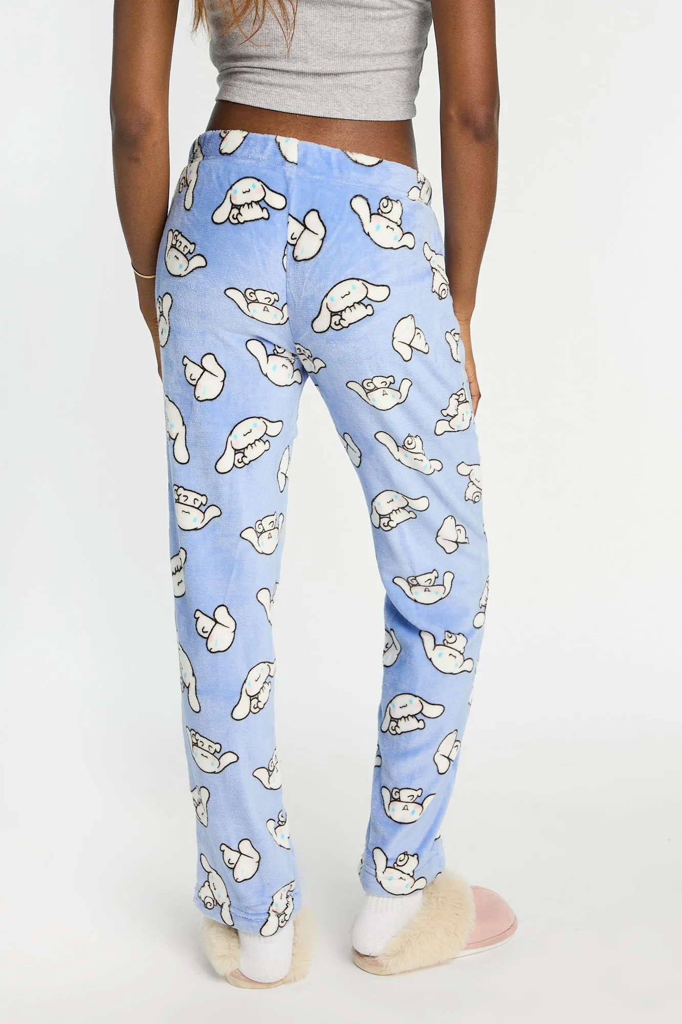 Pantalon de pyjama en peluche imprimé Cinnamoroll sold by West49 product image thumbnail 3