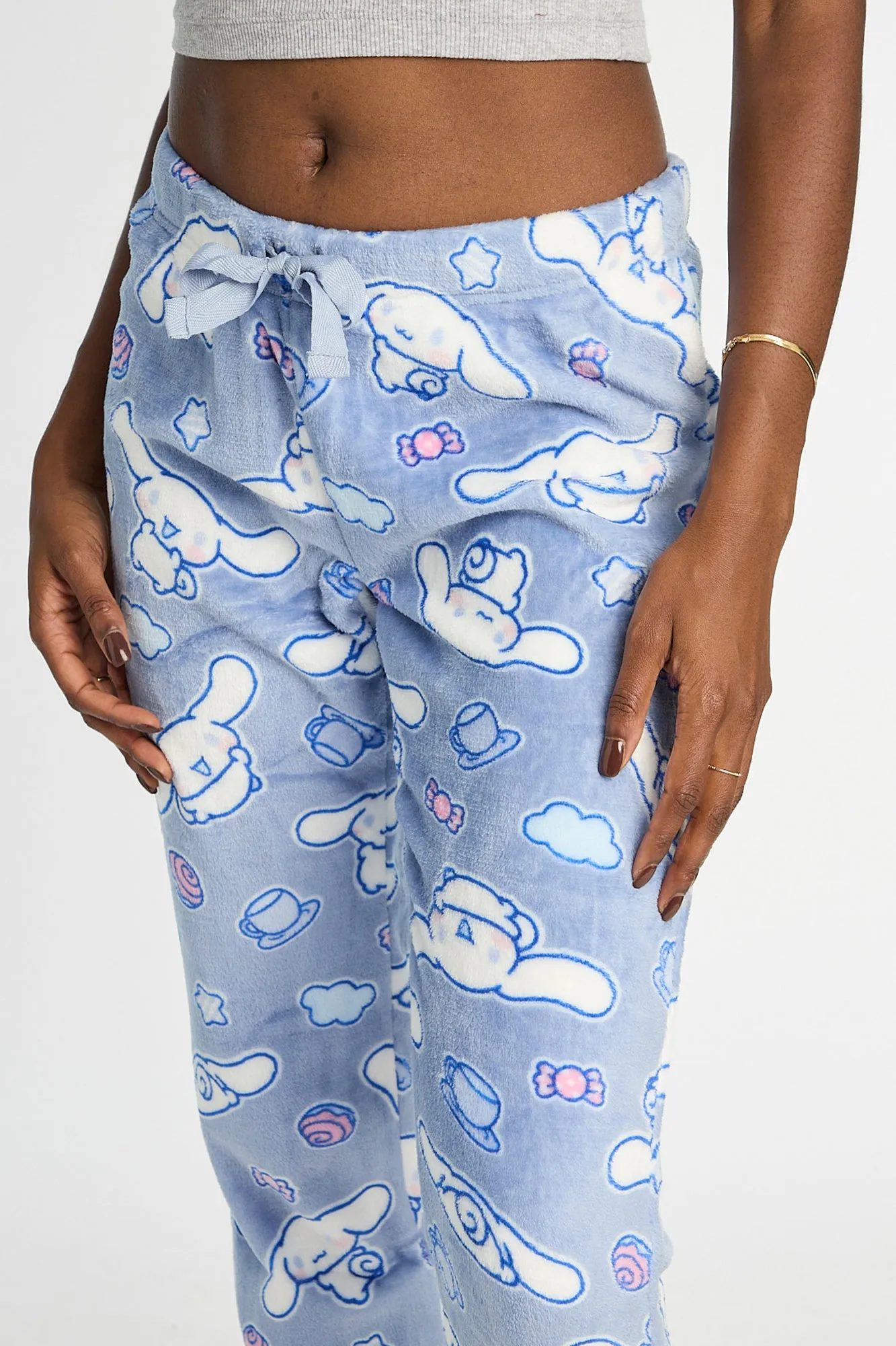 Pantalon de pyjama en peluche imprimé Cinnamoroll Cupcake sold by West49 product image thumbnail 2