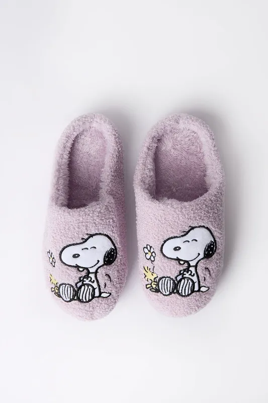 Peanuts Snoopy Plush Slippers made by Peanuts