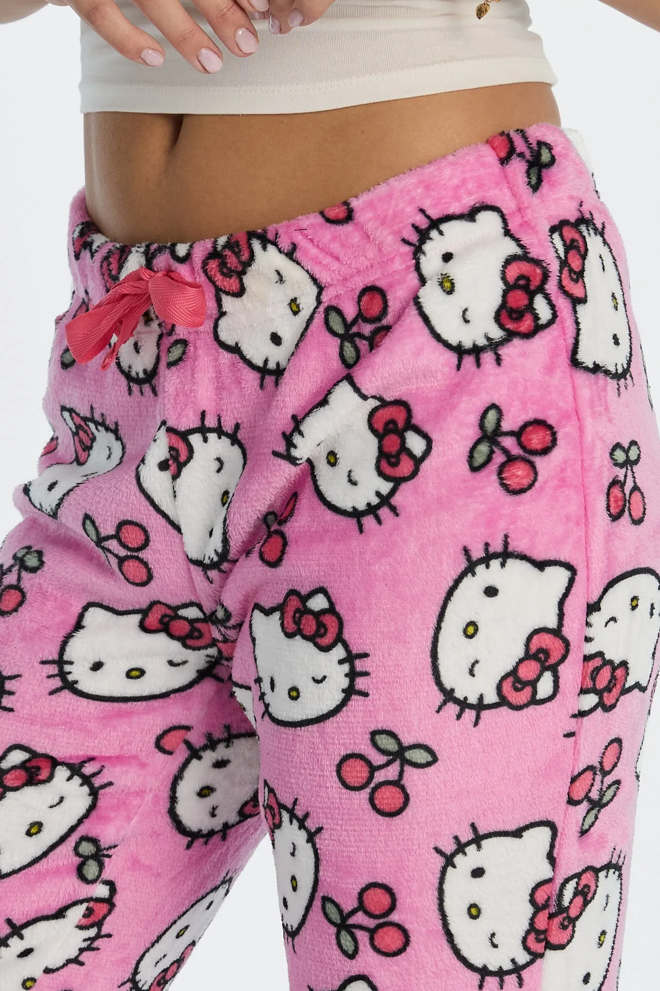 Pantalon de pyjama en peluche imprimé cerises Hello Kitty sold by West49 product image thumbnail 2