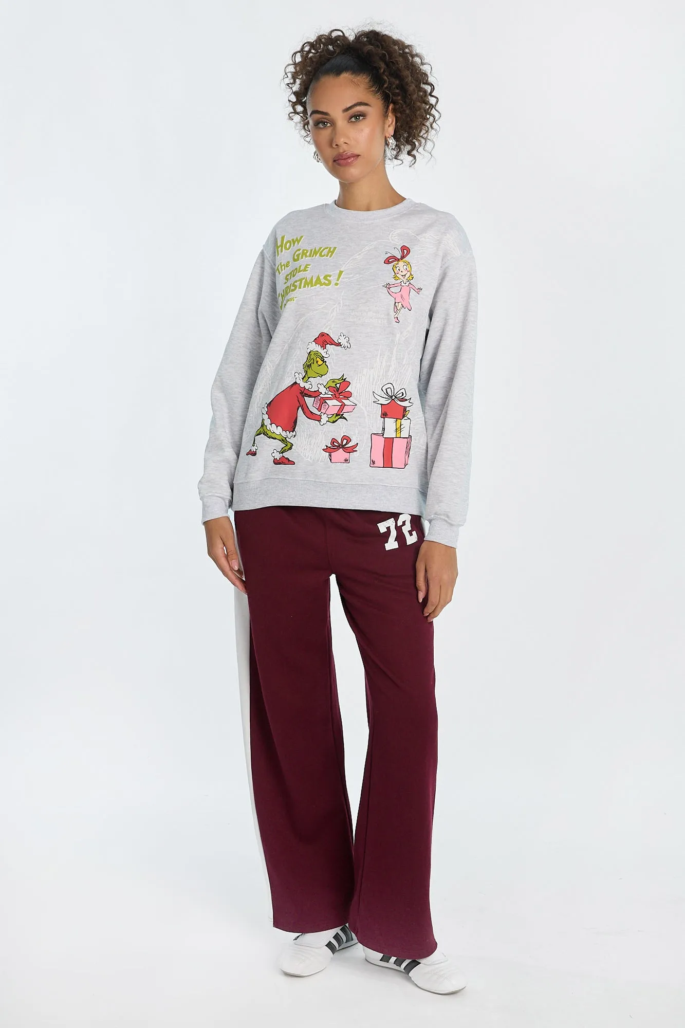 Sweatshirt à col ras du cou imprimé How The Grinch Stole Christmas sold by West49 product image thumbnail 4
