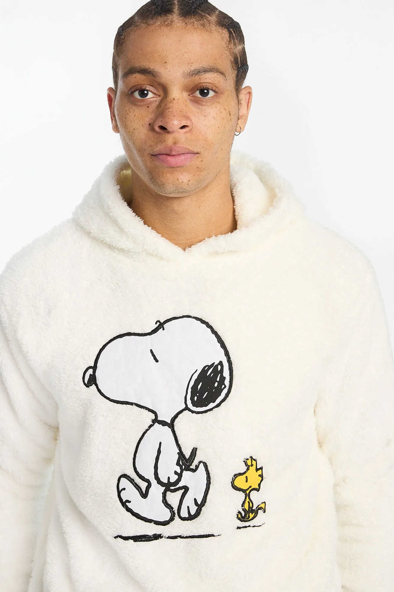 Haut à capuchon en sherpa Snoopy et Woodstock homme sold by West49 product image thumbnail 2